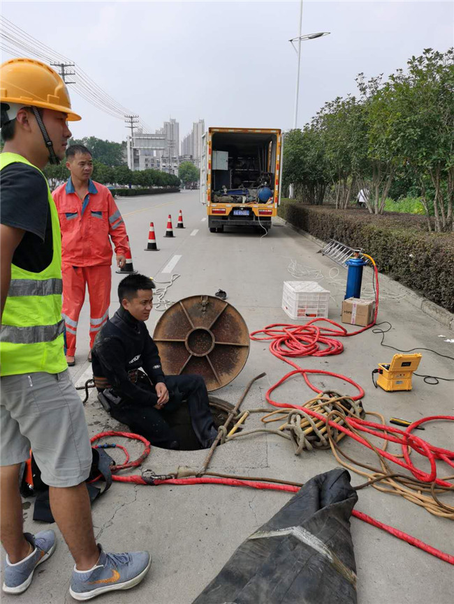 隆德翻衬法管道修复技术主要工序