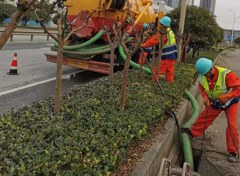 隆德市政管道清淤